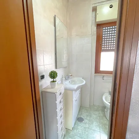 Lejlighed Cami Mare Blu - Steps From The Sea 50mt & Train And Bus Station *